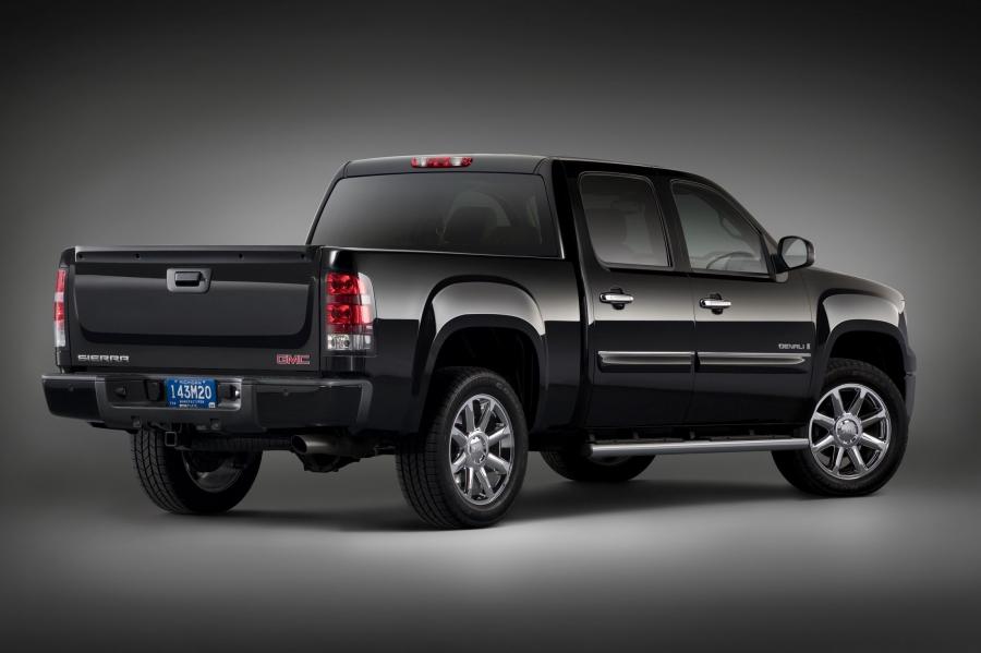  GMC Sierra Denali 2007 года  (фото 11 из 43)